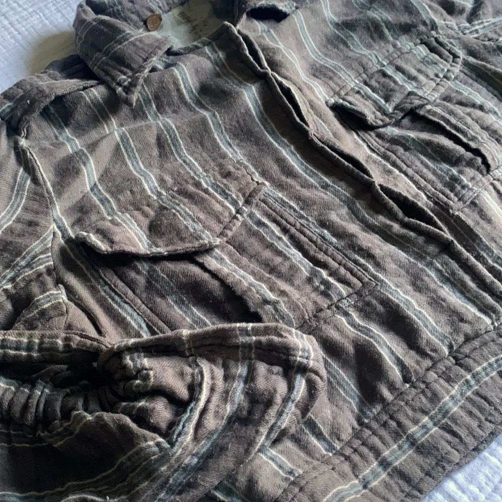 FP One Free People | Button Front Cropped Shirt Striped Relaxed Fit Gray XS - Picture 5 of 7